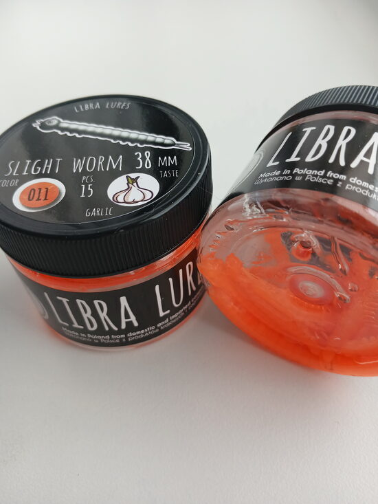 Slight Worm 38mm, 011-Hot Orange, 0,25gr, Garlic, 15psc/pack